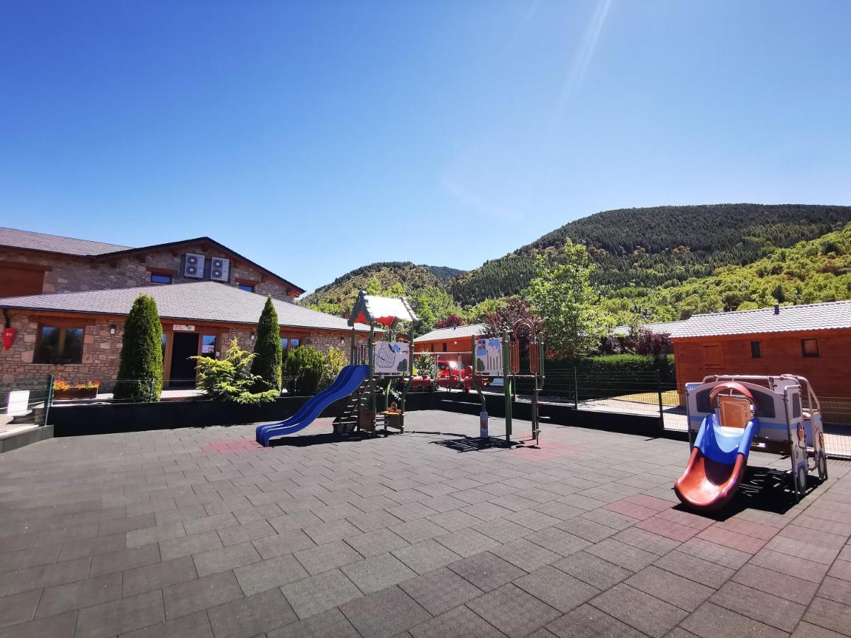 Prl Le Vedrignans Hotel Saillagouse Buitenkant foto